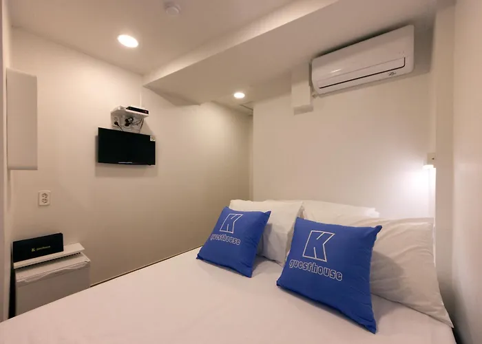 K-guesthouse Myeongdong 1 2*